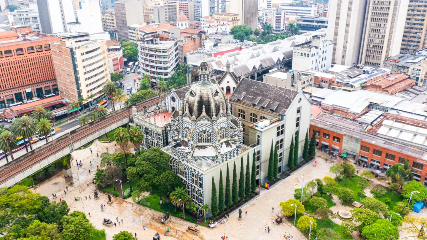 Plaza Botero